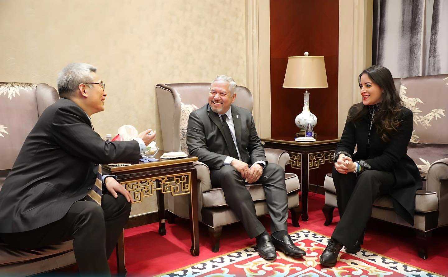 Presidenta de Comisión de Relaciones Internacionales, Xiomara Zelaya, pieza fundamental en nuevas relaciones diplomáticas con China Popular